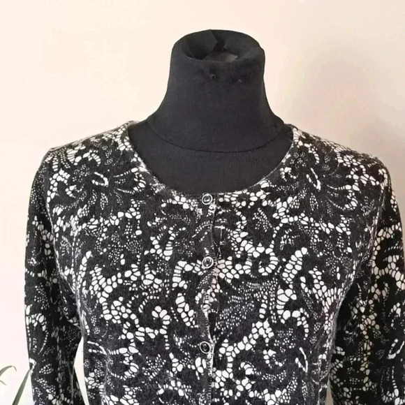 George Sweater Black and White Print Cardigan Medium Crewneck Button Front - Picture 4 of 11